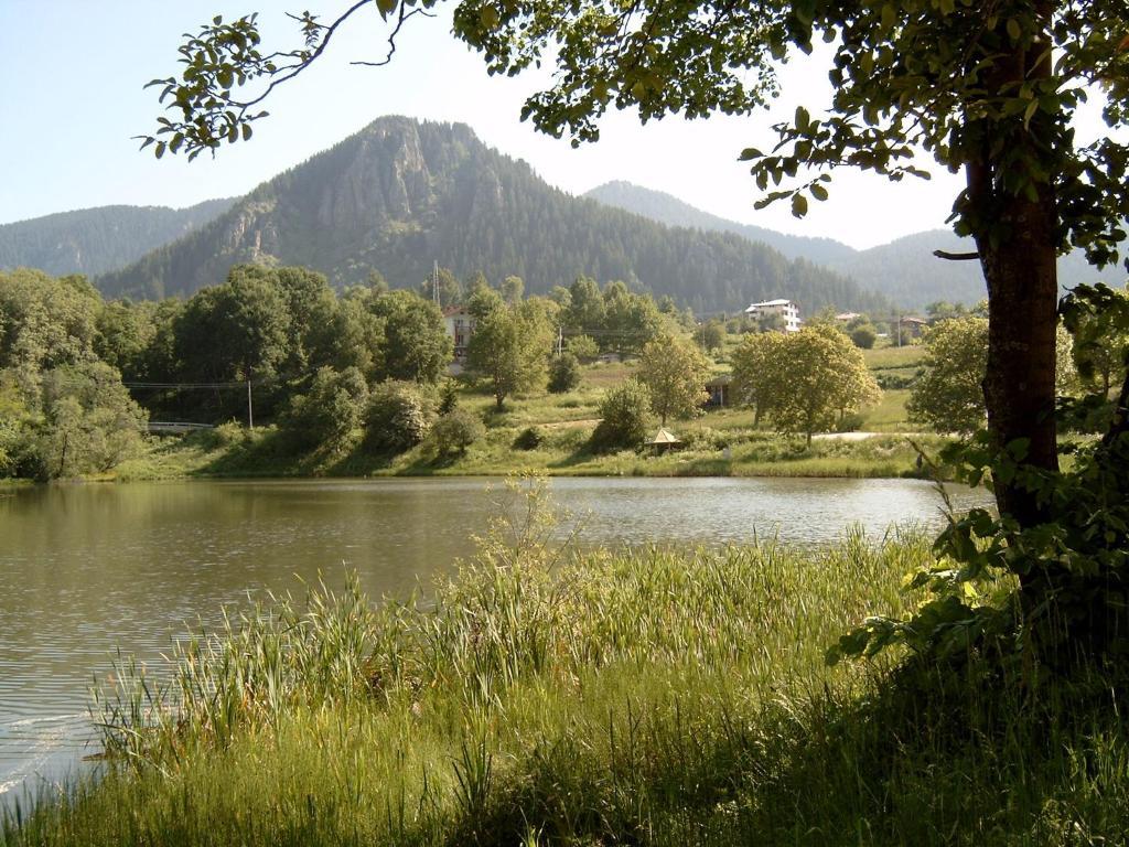 The Lake Villa Smolyan Exterior photo